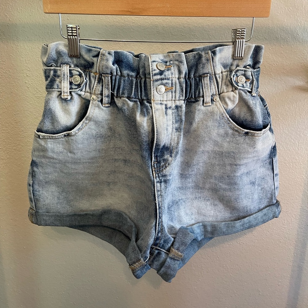 Almost Famous Large Short